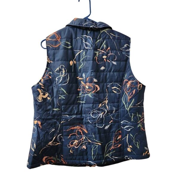 CJ Banks Vest Size XL Super cute puffy vest  patterning of floral With Gold Tone - Picture 2 of 3